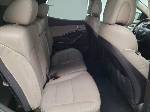 Used 2017 Hyundai Santa Fe Sport image 19