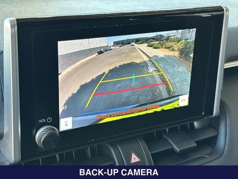 Used 2025 Toyota RAV4 SE w/ Weather & Moonroof Package AWD/4WD image 20