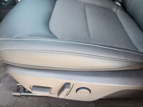 New 2025 Kia EV6 Light w/ Light LR Technology Package image 9