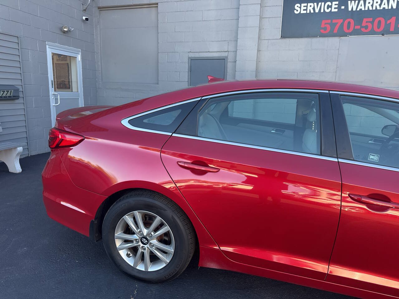 Used 2017 Hyundai Sonata SE FWD image 9