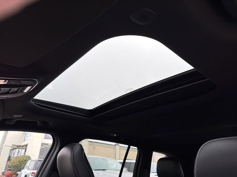 Used 2022 Jeep Grand Cherokee Altitude image 33