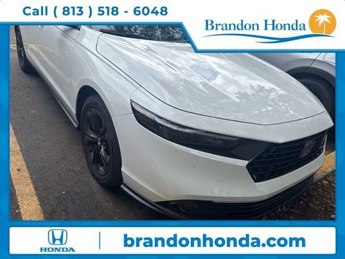 Used 2025 Honda Accord SE image 1