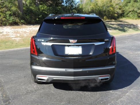Certified 2025 Cadillac XT5 Premium Luxury image 6