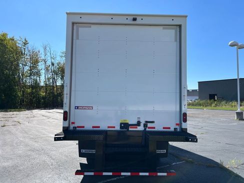 Used 2024 Isuzu NPR image 4