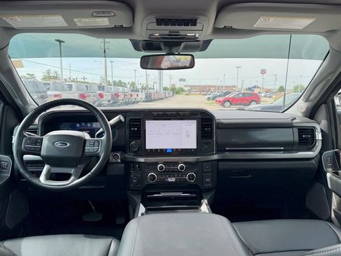 Used 2024 Ford F250 Lariat w/ Lariat Ultimate Package AWD/4WD image 36