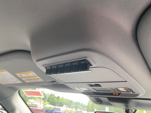New 2026 Ford F550 4x4 Crew Cab image 35