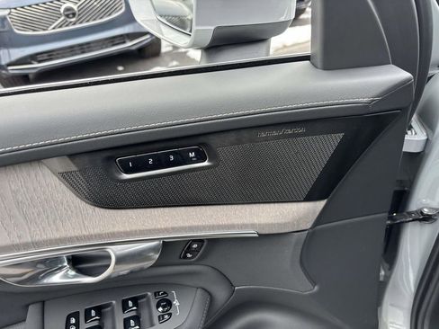 New 2026 Volvo XC90 B6 Ultra image 12