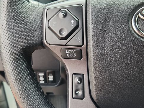 Used 2022 Toyota Tacoma TRD Sport w/ Advanced Technology Package AWD/4WD image 18