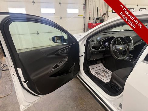 Used 2023 Chevrolet Malibu LT FWD image 11