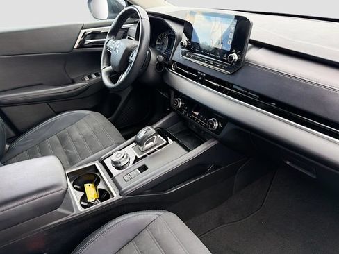 Used 2024 Mitsubishi Outlander SE FWD image 30