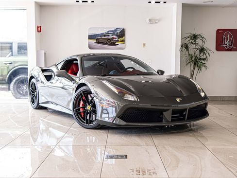 Used 2018 Ferrari 488 GTB Base image 7