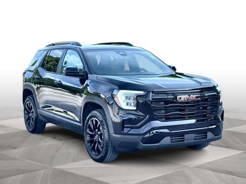 Used 2026 GMC Terrain Elevation w/ Elevation Premium Package FWD image 2