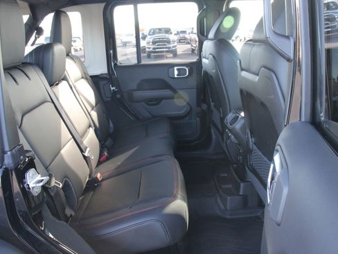 Used 2026 Jeep Wrangler Unlimited Rubicon image 24