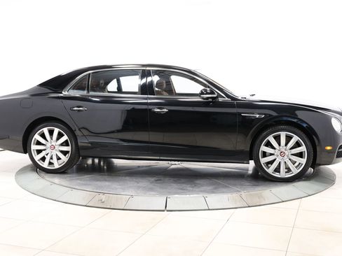 Used 2015 Bentley Flying Spur V8 image 44