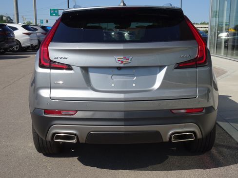 Used 2023 Cadillac XT4 Premium Luxury w/ Technology Package AWD/4WD image 4