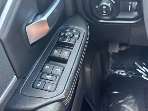 Used 2026 RAM 2500 Big Horn AWD/4WD image 18