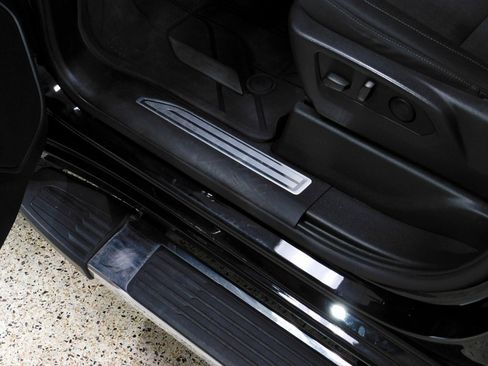 Used 2024 Chevrolet Silverado 1500 RST image 28