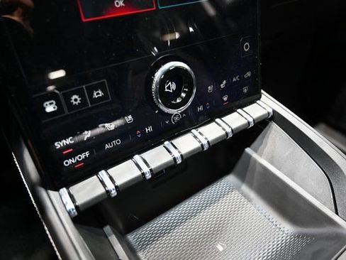 New 2026 GMC Terrain Denali w/ LPO, Black Badging Package image 17