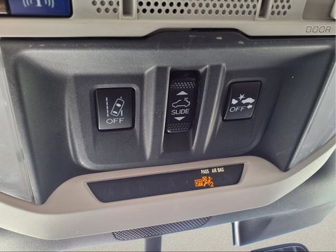 Used 2024 Subaru Forester Premium image 19