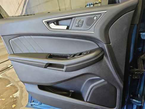Used 2020 Ford Edge ST w/ Cold Weather Package image 27