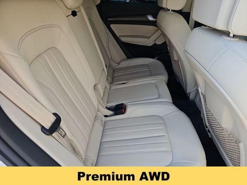 Used 2023 Audi Q5 2.0T Premium w/ Convenience Package AWD/4WD image 17