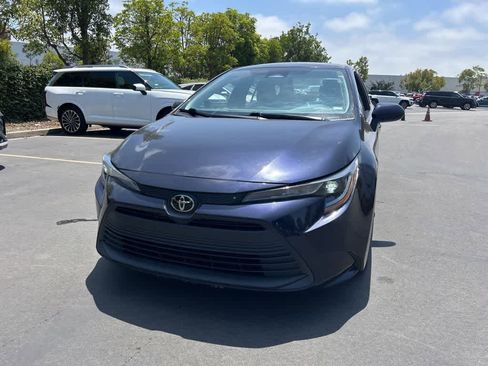 Used 2023 Toyota Corolla LE FWD image 5
