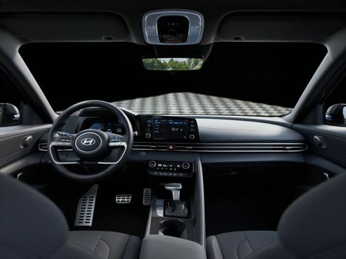 New 2026 Hyundai Elantra SEL Sport FWD image 11