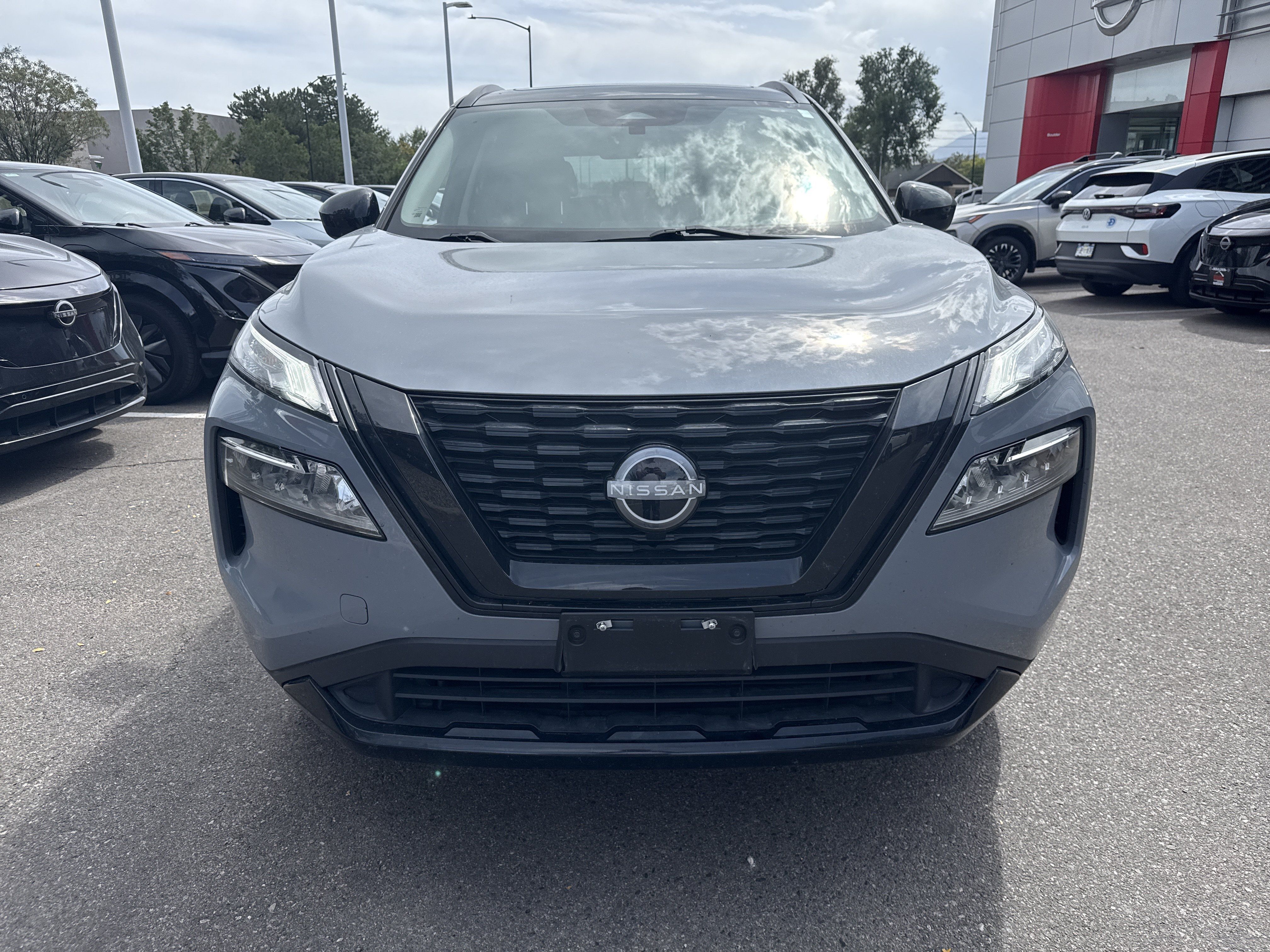 Certified 2023 Nissan Rogue SV w/ SV Premium B Package AWD/4WD image 2