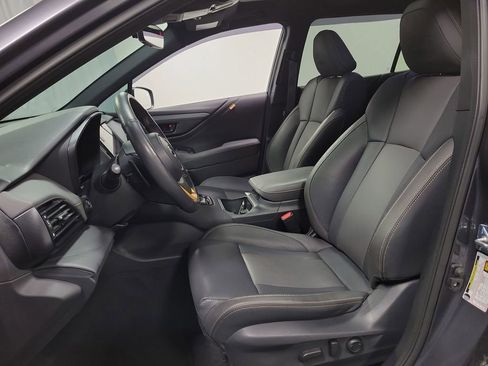 Used 2025 Subaru Outback Wilderness AWD/4WD image 13