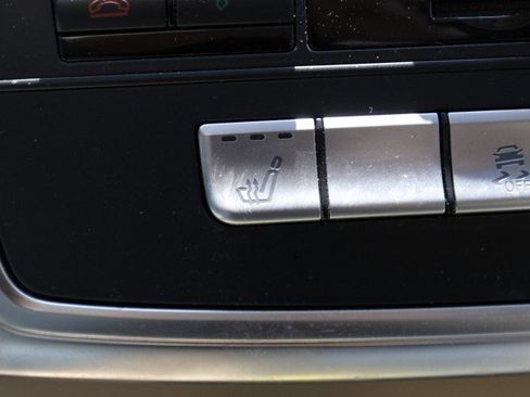 Used 2015 Mercedes-Benz GL 450 4MATIC image 27