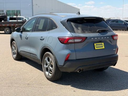 Used 2025 Ford Escape ST-Line AWD/4WD image 8
