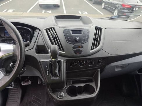 Used 2018 Ford Transit 150 130 Low Roof RWD image 5