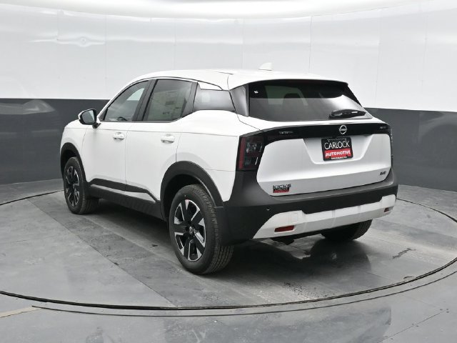 Used 2025 Nissan Kicks SV AWD/4WD image 11