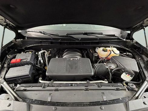 Used 2025 GMC Yukon XL Denali AWD/4WD image 41