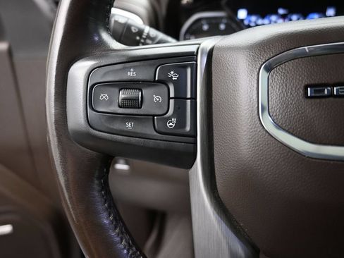 Used 2022 GMC Sierra 2500 Denali w/ Technology Package AWD/4WD image 4