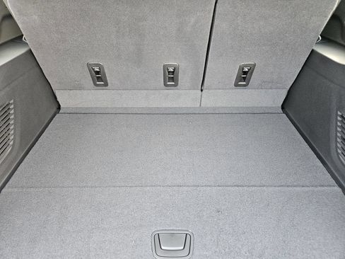 New 2026 Chevrolet Suburban LT w/ Comfort Package RWD image 26