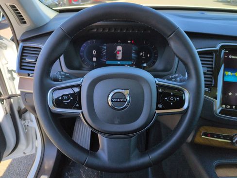 Used 2023 Volvo XC90 B6 Plus w/ Protection Package Premier image 18