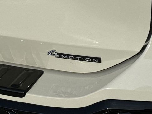 New 2026 Volkswagen Tiguan SEL R-Line image 15