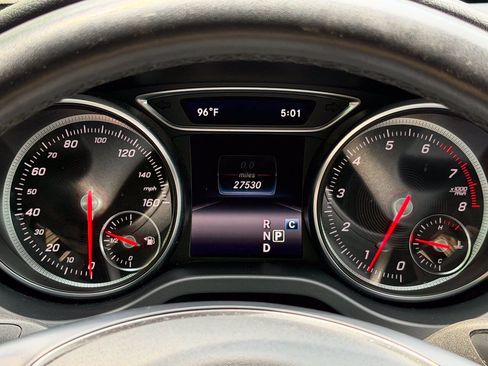 Used 2019 Mercedes-Benz CLA 250 4MATIC image 16