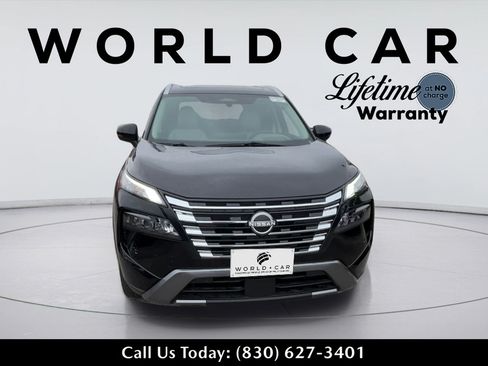 Used 2025 Nissan Rogue SL w/ Tech Package FWD image 8