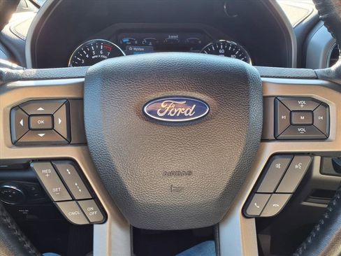 Used 2021 Ford Expedition XLT image 14