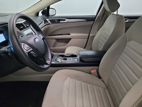 Used 2020 Ford Fusion SE FWD image 17
