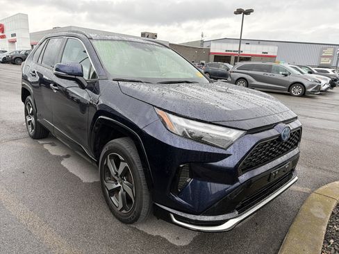 Used 2023 Toyota RAV4 SE w/ Weather & Moonroof Package AWD/4WD image 2
