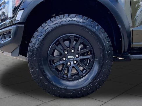 Used 2025 Ford F150 Raptor AWD/4WD image 11