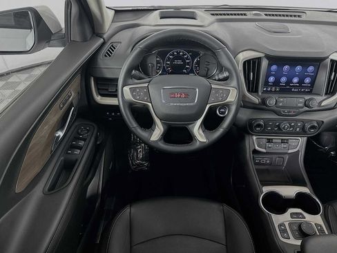 Used 2024 GMC Terrain Denali w/ Denali Premium Package AWD/4WD image 20