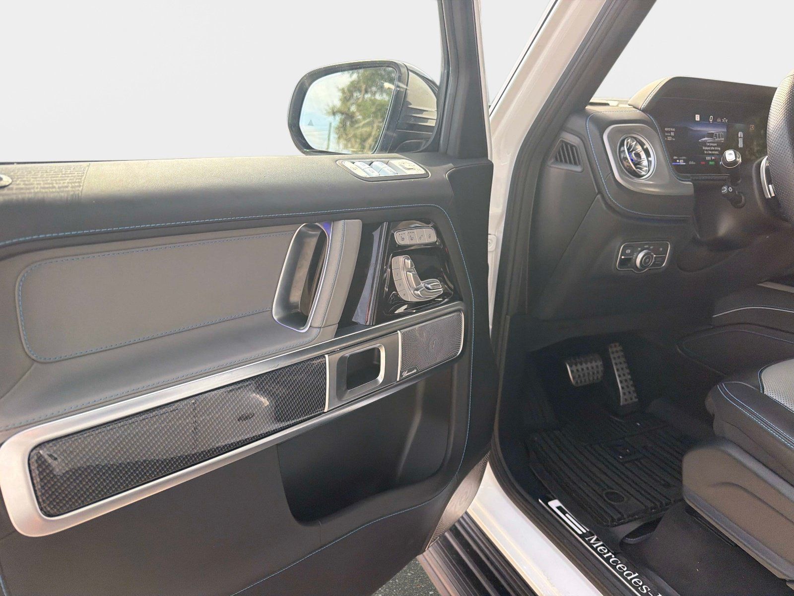Certified 2025 Mercedes-Benz G 580 w/ EQ Technology image 18