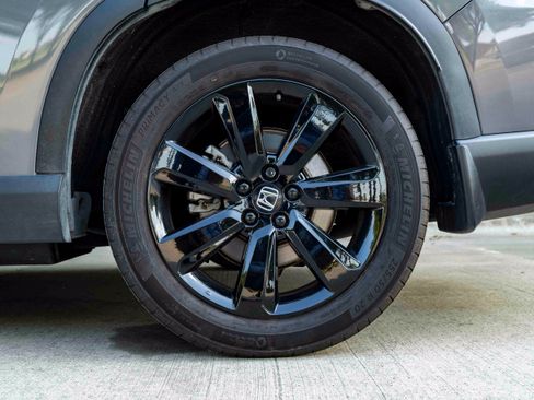 Used 2025 Honda Pilot Touring image 15