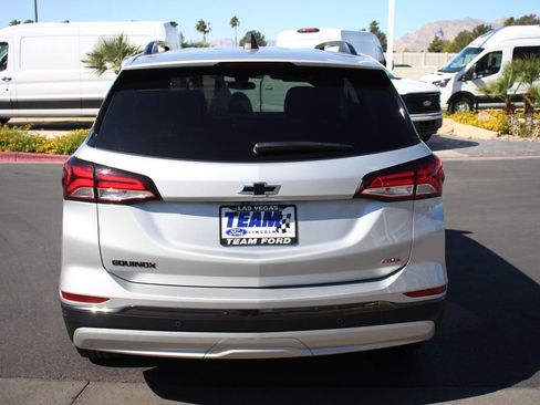 Used 2022 Chevrolet Equinox RS w/ Infotainment Package FWD image 7