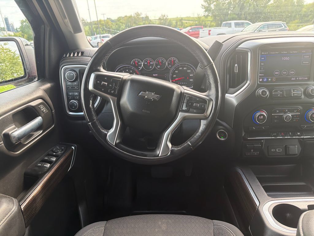 Certified 2021 Chevrolet Silverado 1500 RST w/ Rally Edition AWD/4WD image 12