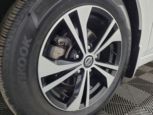 Used 2020 Nissan Sentra SV image 31